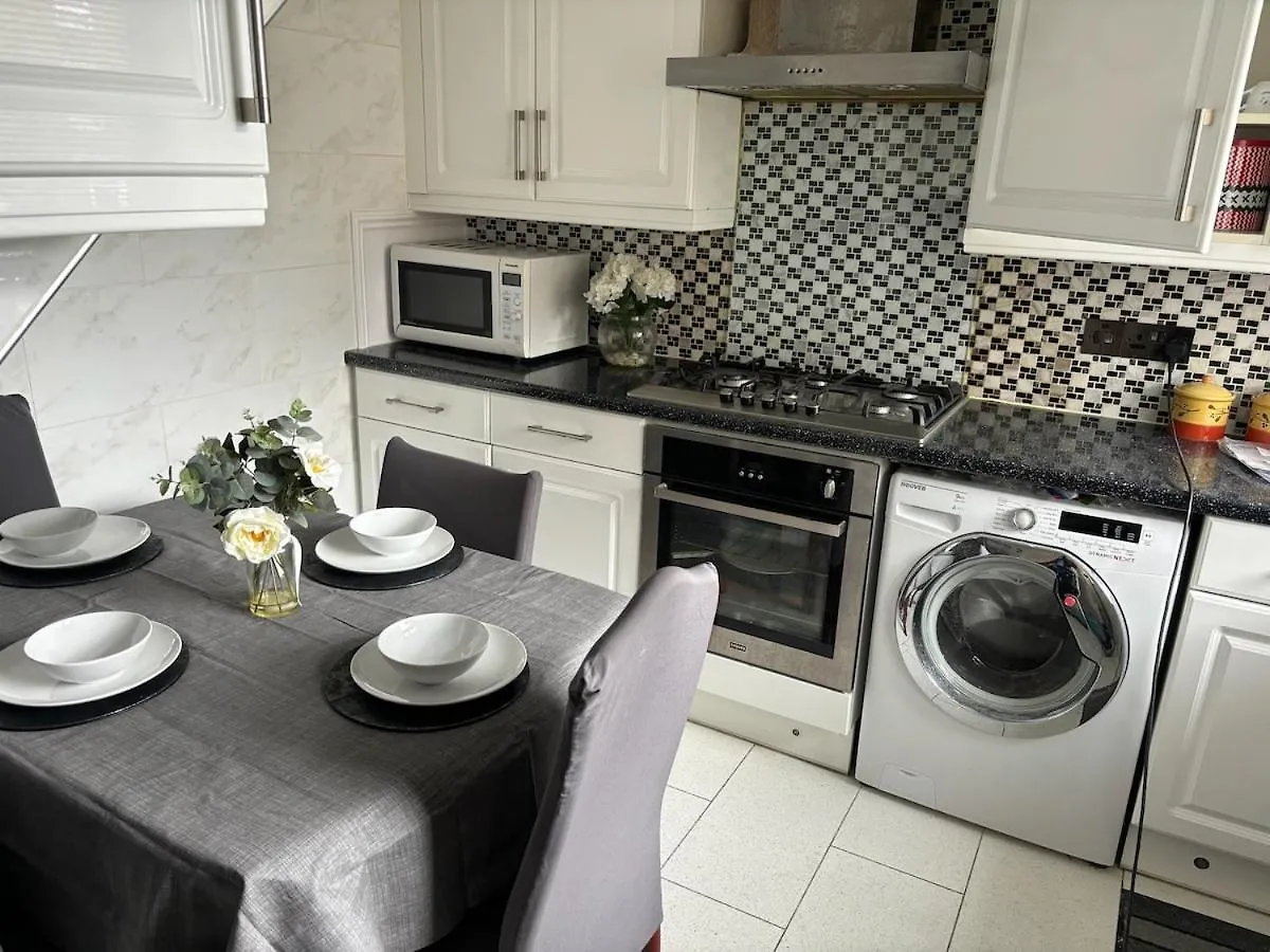 Lovely Spacious Apartment By Brick Lane London