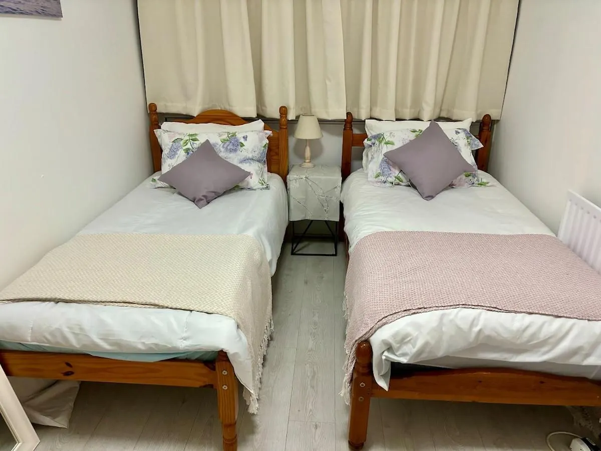 Lovely Spacious Apartment By Brick Lane لندن